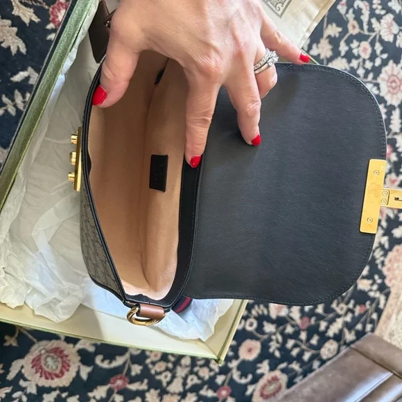 Authentic Gucci Supreme Padlock Crossbody Bag NWOT Reasonable offers welcome - Picture 8 of 14